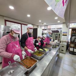 26년10월16일 사랑나눔 무료급식 자원봉사 53번 사진