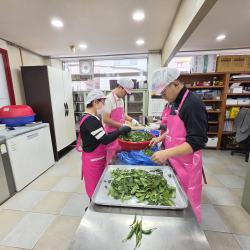 26년10월16일 사랑나눔 무료급식 자원봉사 90번 사진